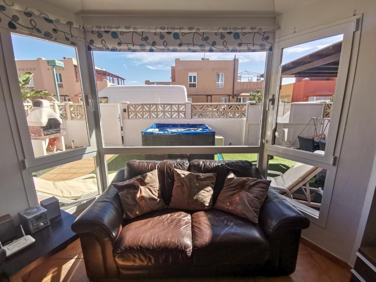 Villa Aeren House La Oliva Esterno foto